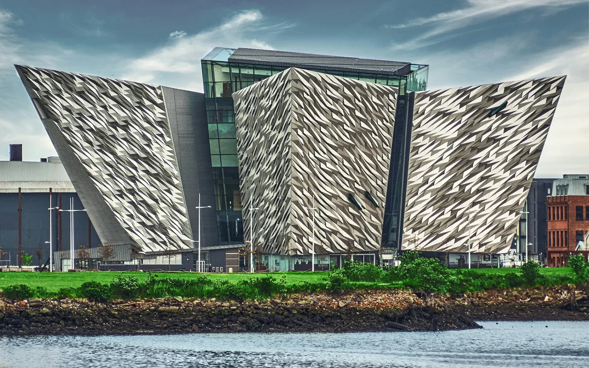 Dublin: Giant's Causeway & Belfast (SIC Basis)