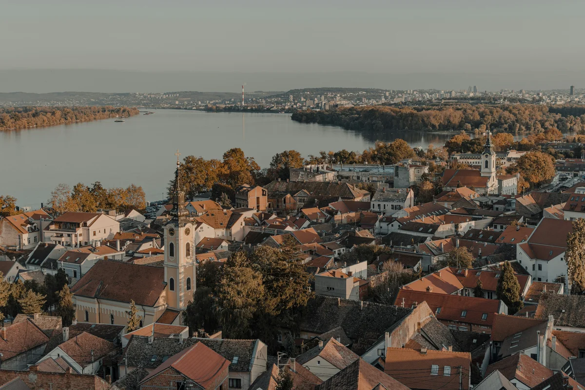 Belgrade: Novi Sad & Sremski Karlovci Tour (SIC Basis)