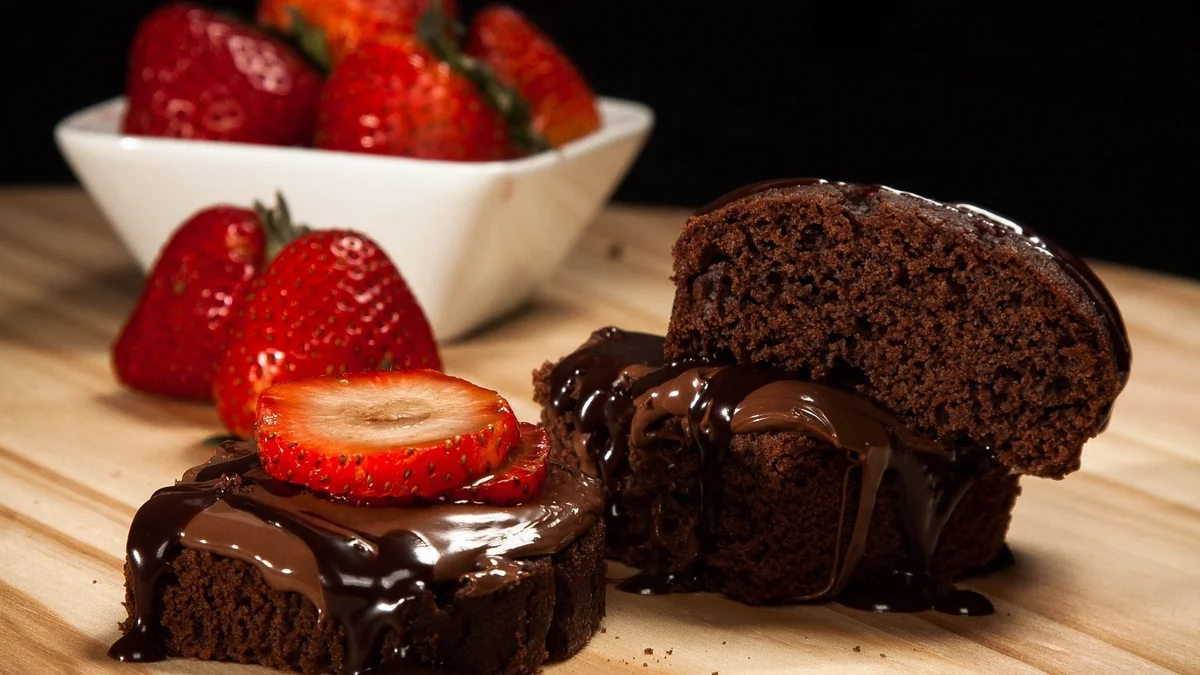 Paris: Brussels and Bruges Tour with Belgian Chocolate Tasting (SIC Basis)