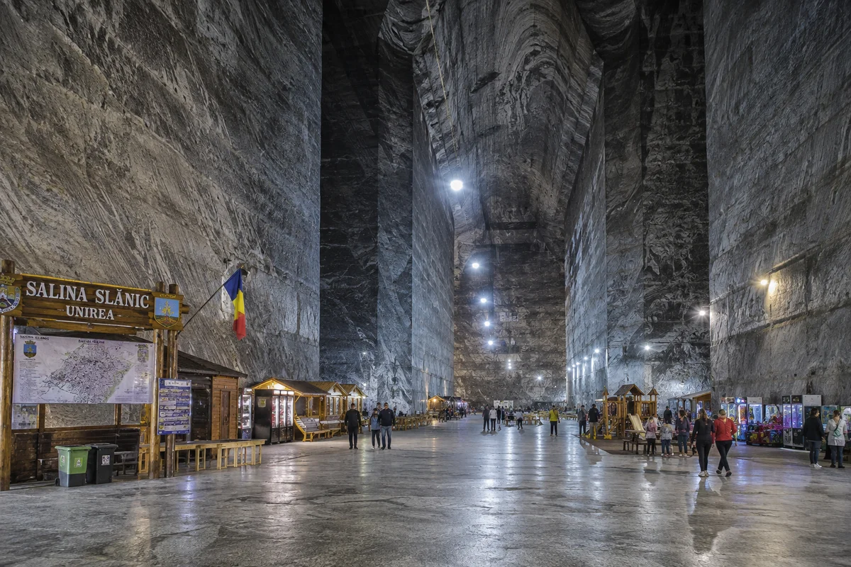 Bucharest: Slănic Salt Mine Day Trip (SIC Basis)