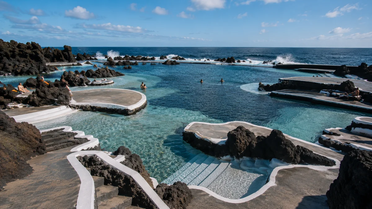 Madeira: West Tour and Fanal Forest Syk Walk Experience (SIC Basis)