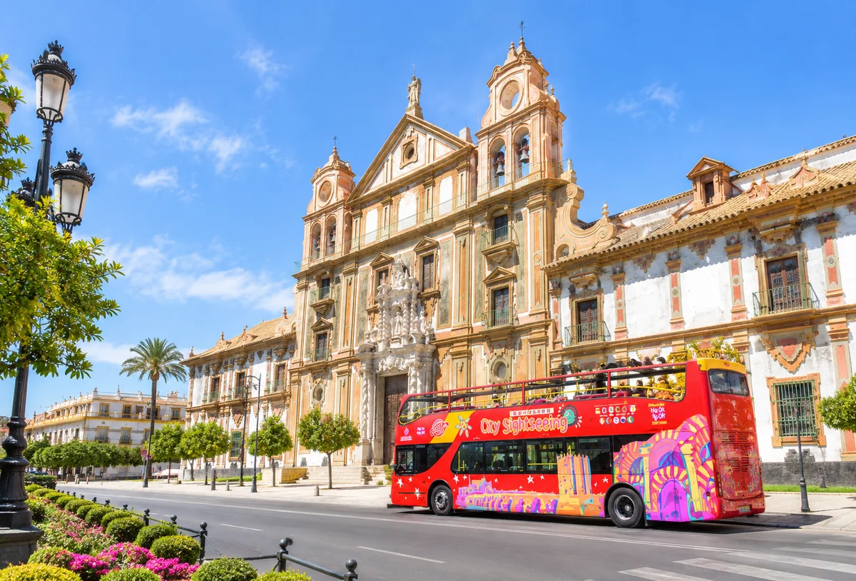 Cordoba: City Sightseeing Hop-on Hop-off Bus Tour (SIC Basis)