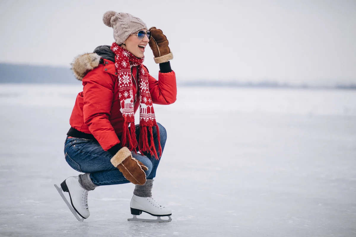 Saariselka: Ice Skating on Frozen Lake Inari with Tranfer (SIC Basis)