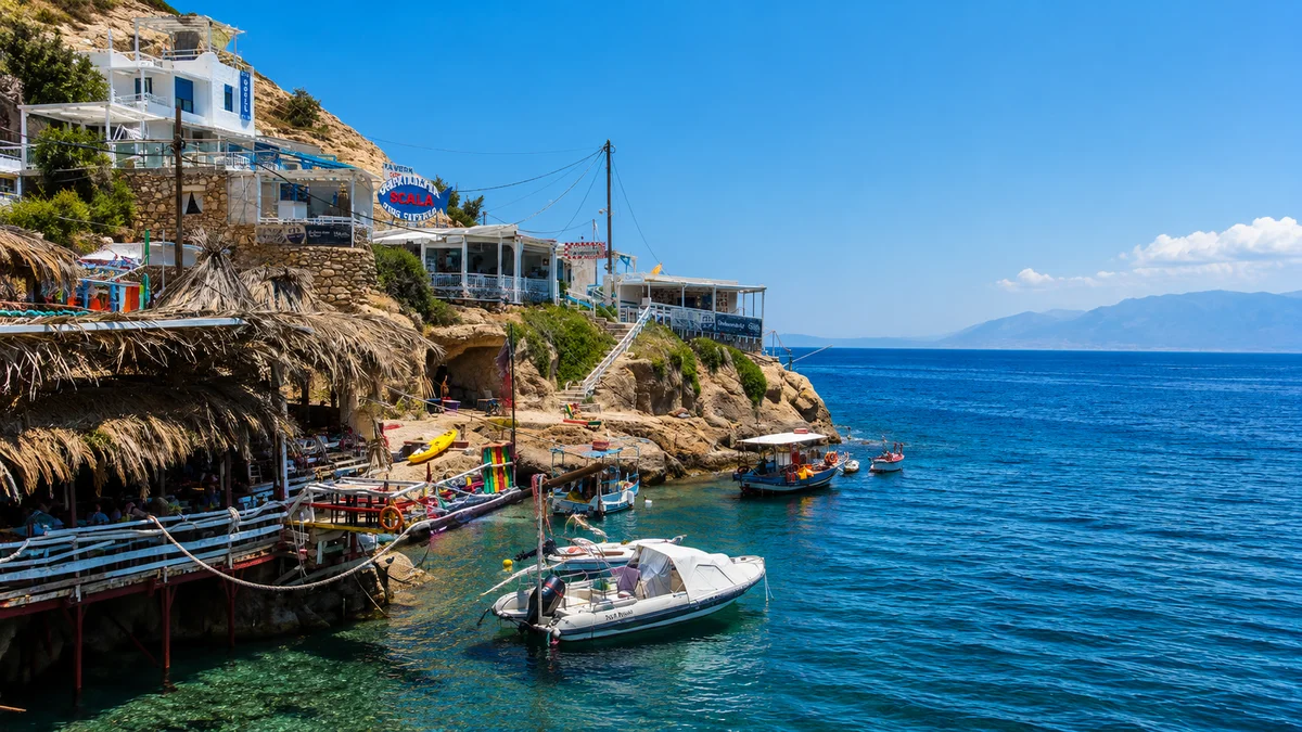 Heraklion: Matala Beach, Hippie Caves & Odigitria Monastery (SIC Basis)