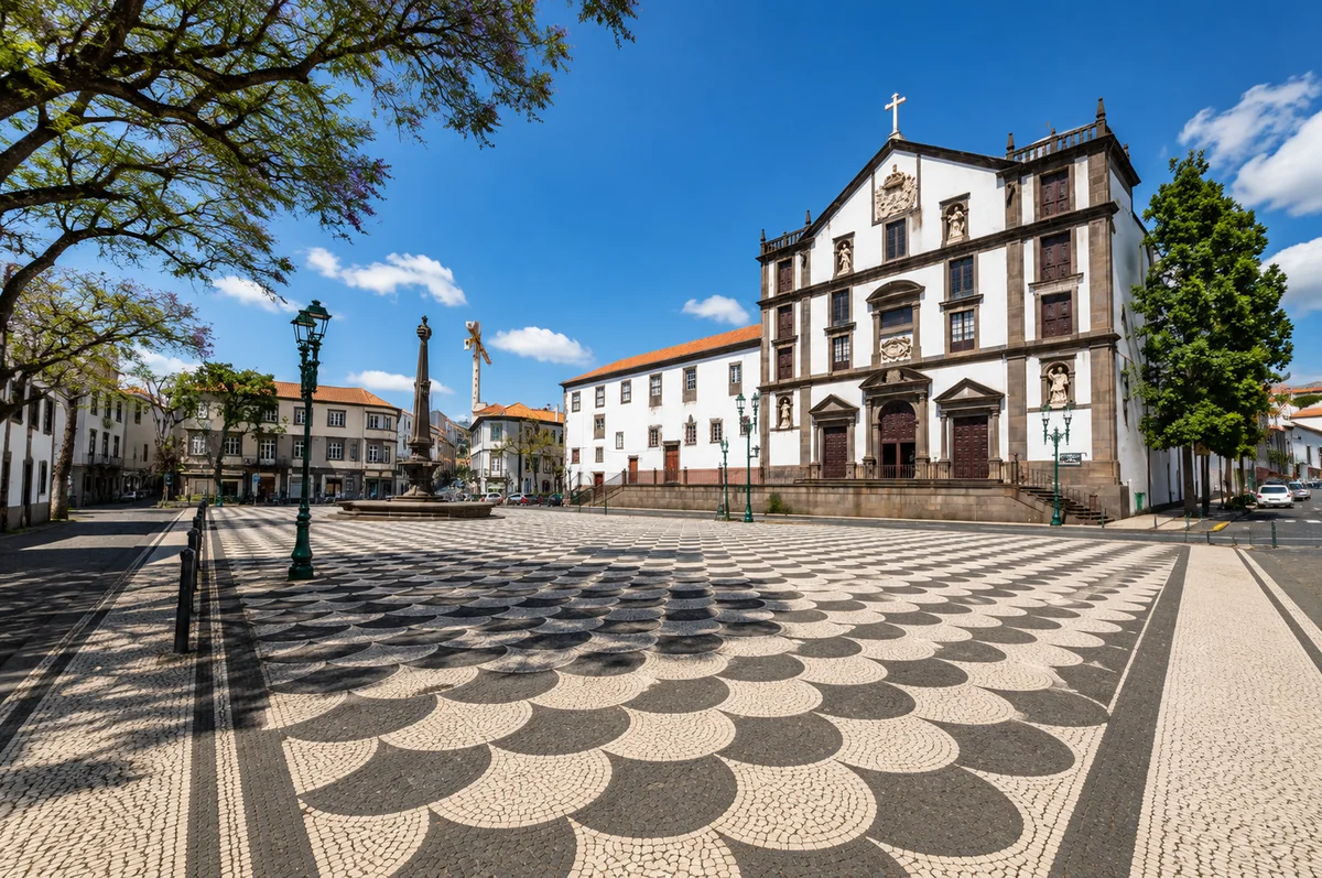 Madeira: Old Town Walking Tour (Shared Basis)
