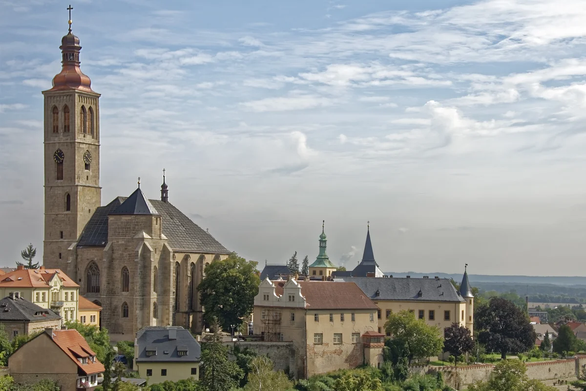 Prague: Kutna Hora Tour with Bone Chapel (SIC Basis)