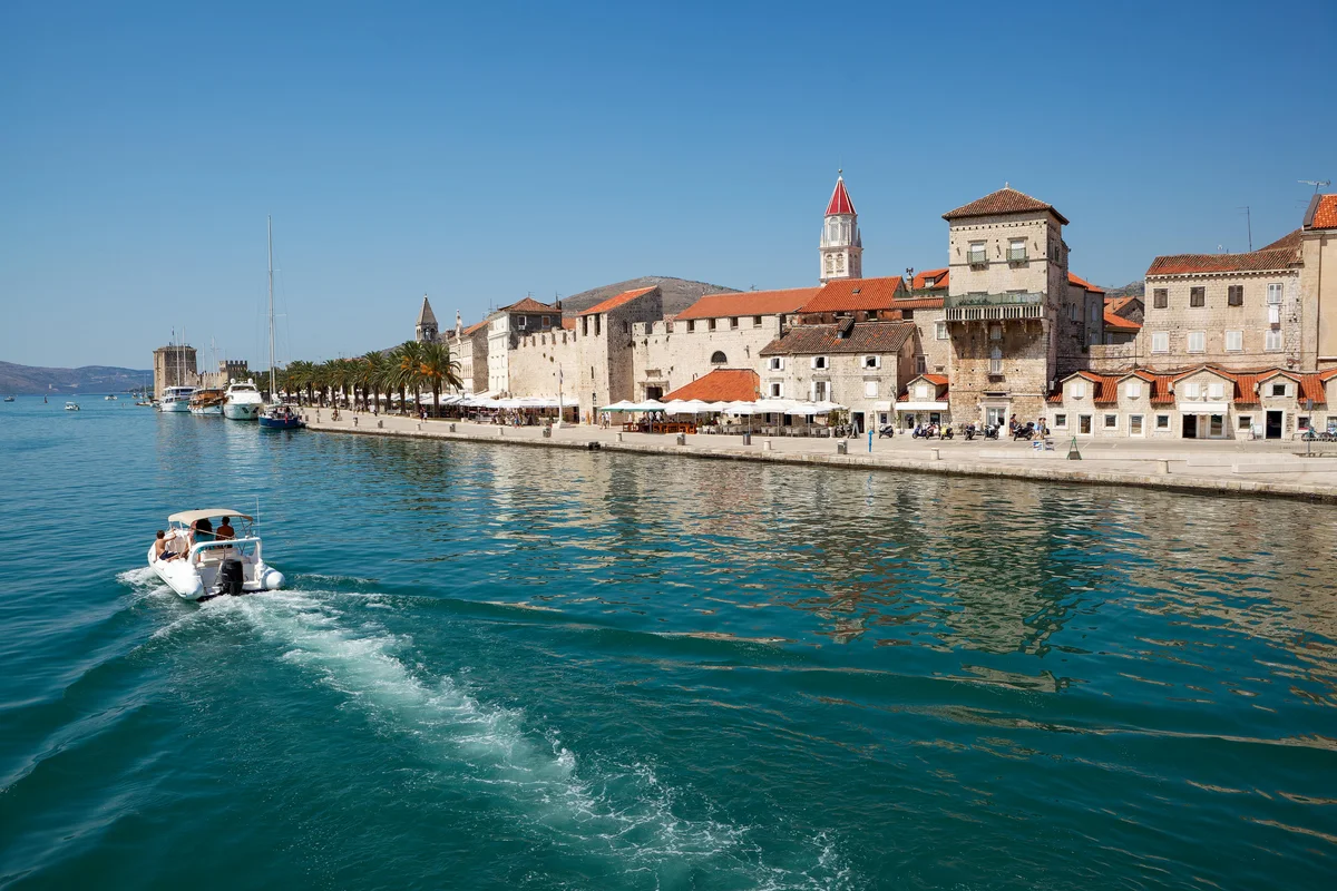 Split: Blue Lagoon & 3 Islands – Premium Speedboat Trip (SIC Basis)