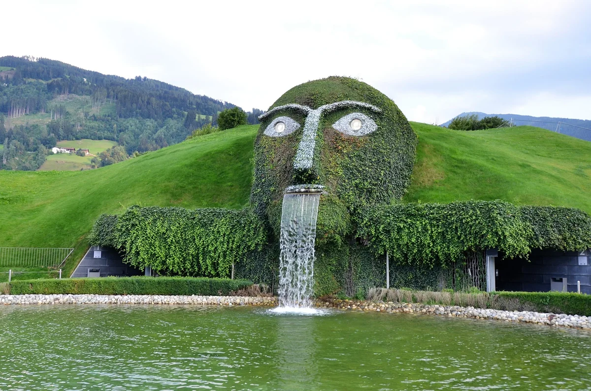 Innsbruck: Swarovski Crystal Worlds Ticket and Transfer (SIC Basis)