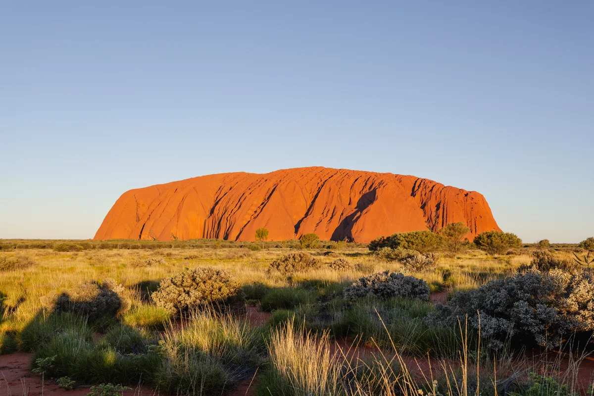 Ayers Rock: Uluru Sacred Sites & Sunset Tour with Wine (SIC Basis)