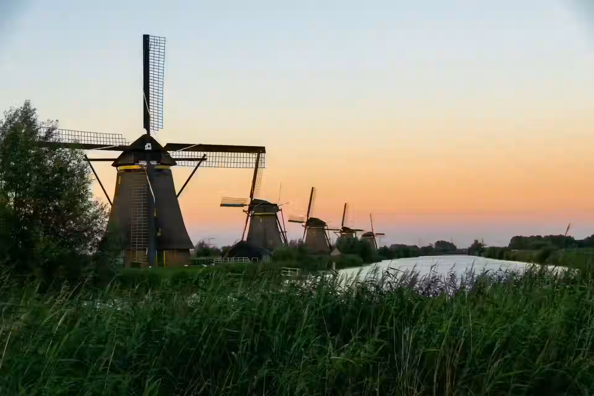 PREMIER EUROPEAN ESCAPE: PARIS • AMSTERDAM • HELSINKI